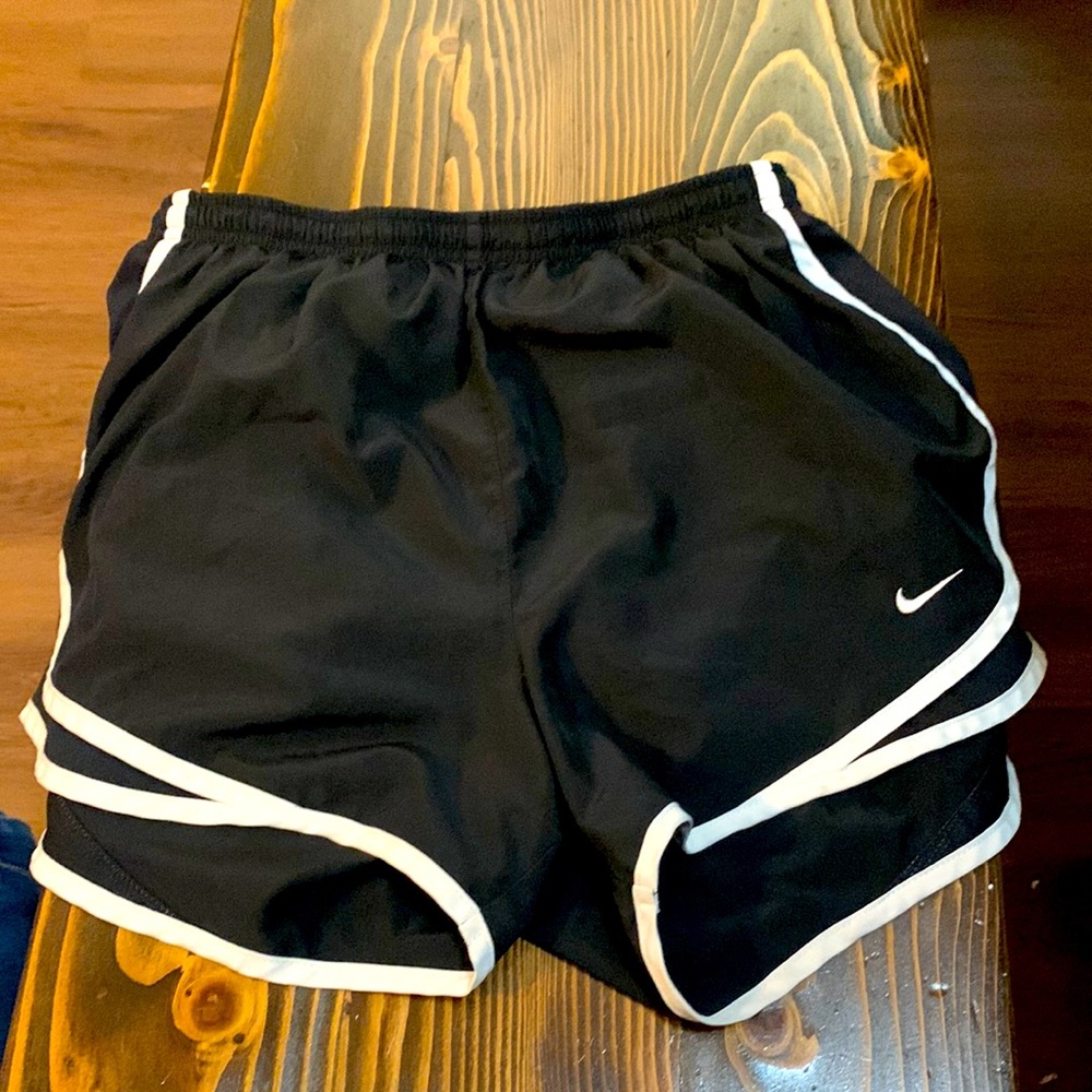 Black Nike shorts